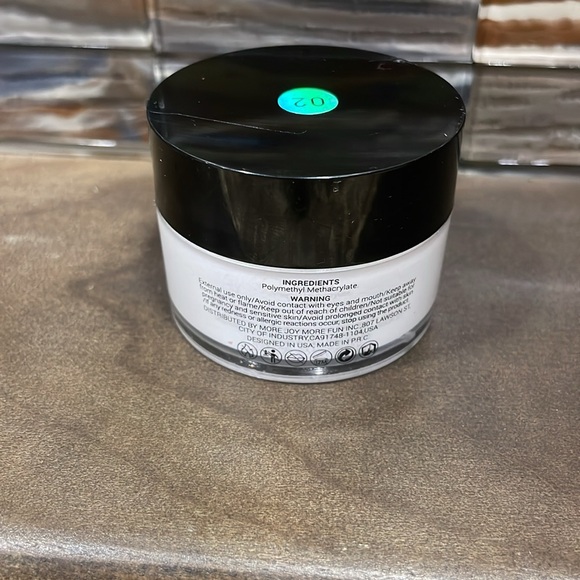 Dip Powder - Picture 2 of 3